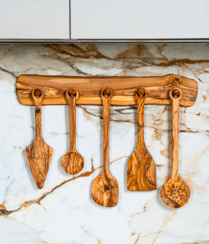 Collection d'ustensiles de cuisine en bois d'olivier